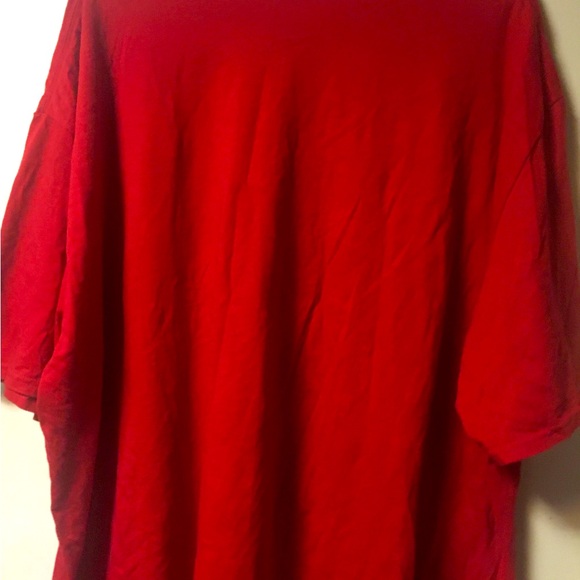 Gnomes 
Women’s Shirt 
Size 4XL 
Red 
Short Sleeve 
Top 
Excellent Condition - Picture 10 of 12